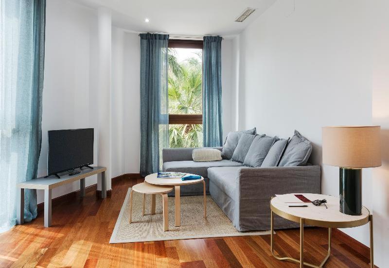 Azz Sevilla Torre De La Plata Apartamentos Δωμάτιο φωτογραφία